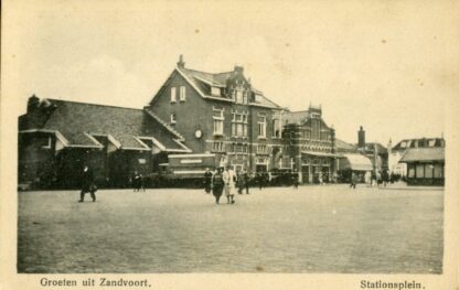 Zandvoort Stationsplein